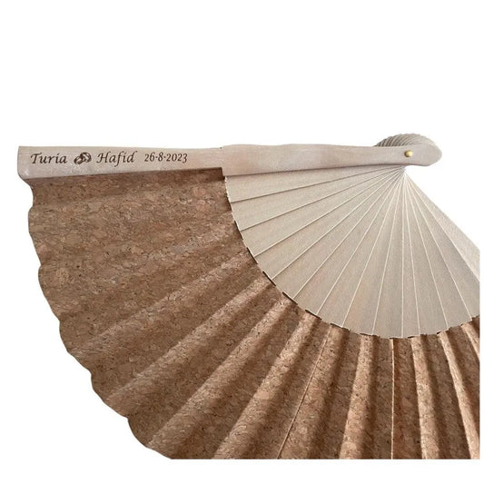 Abanico corcho personalizado con diseño de boda