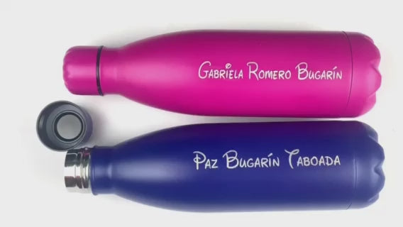 Botella de Agua Personalizada con texto imborrable. Incluye anilla con mosquetón para colgar