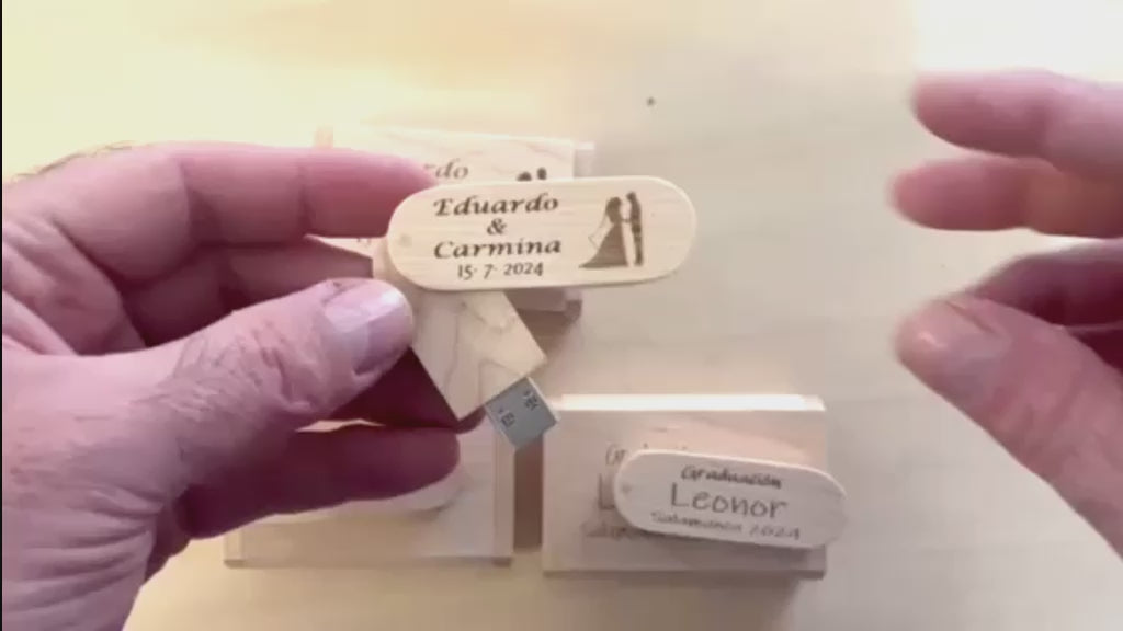 Pendrive Personalizado con Caja de Madera Natural | 32GB o 64GB USB 3.0