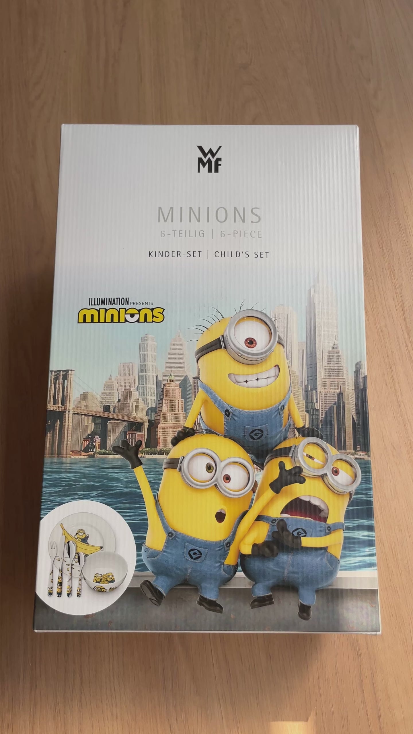 Juego de cubiertos personalizados con vajilla Minions